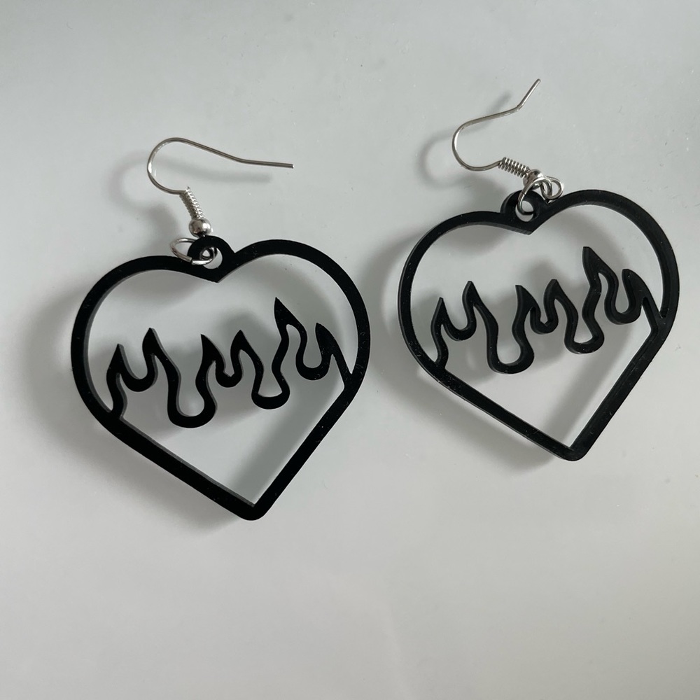 Black Heart on Fire Earrings (NEVER WORN!)